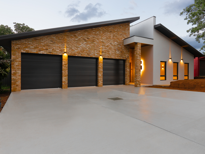 Concrete driveway installation in Orlando